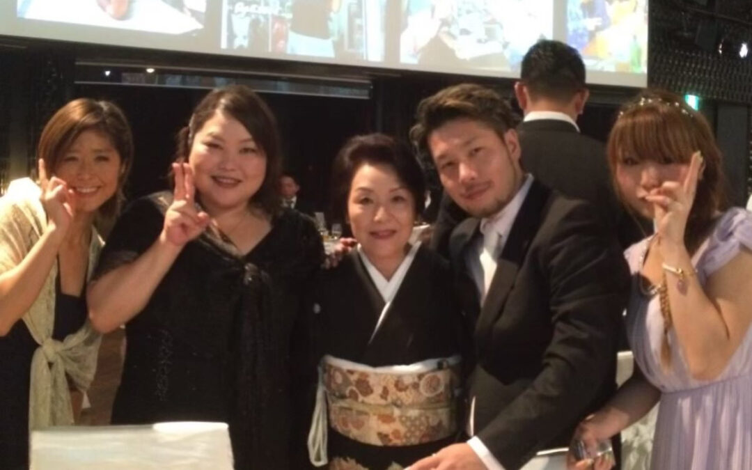 師匠も走る忙しさ　師走